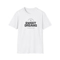 Sweet Dreams T-Shirt — Minimal Retro Sleepy Vibes Tee