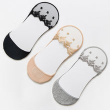 Load image into Gallery viewer, NEW 3 pair women sock summer slippers short solid color nylon lace summer no show mesh socks invisable toe socks 3pair