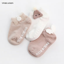 Load image into Gallery viewer, 3 Pairs/lot 0 to 24M Spring Summer Baby Socks Solid Color Infant Baby Floor Socks Soft Cotton Anti-slip Boat Socks For Girls