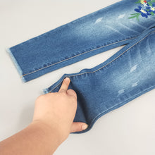 Load image into Gallery viewer, 4-15T Girls Jeans For Teenage Kids Pants Children Denim Trousers Blue Stretch Embroidery Flowers Teen Clothes Spring Clothing