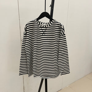 WOTWOY Loose Long Sleeve Striped Tee Shirt Women 2022 Spring O-Neck Casual Cotton T-shirt Female Basic Korean Tops Harajuku Goth